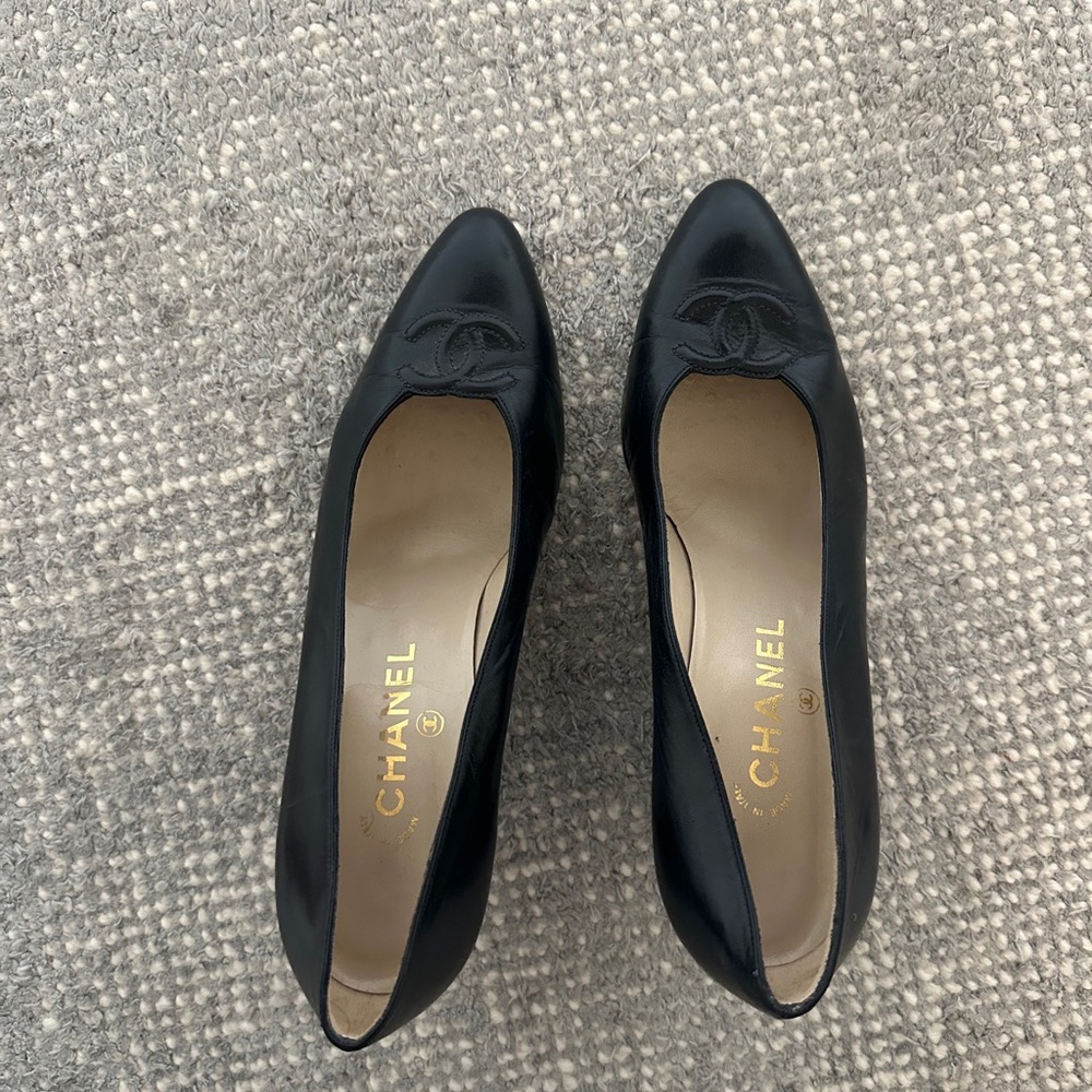 Vintage Chanel Kitten Heels 38 - Picture 6 of 6